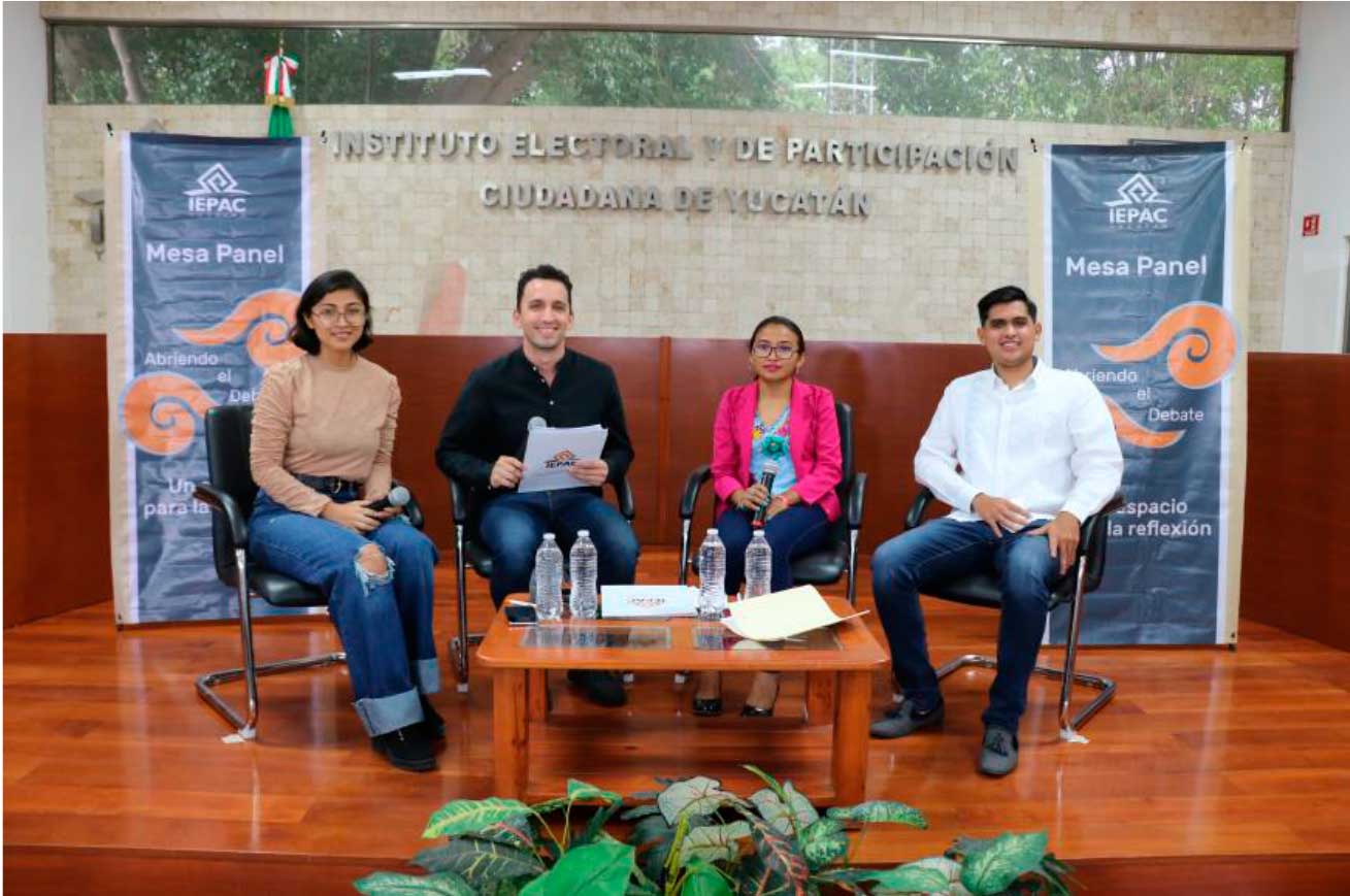 Jóvenes opinan sobre activismo y política en
Mesa Panel organizada por el IEPAC Yucatán